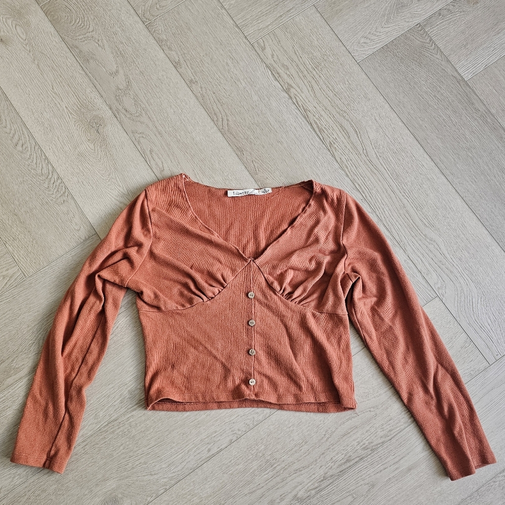 Cotton blend, medium shirt